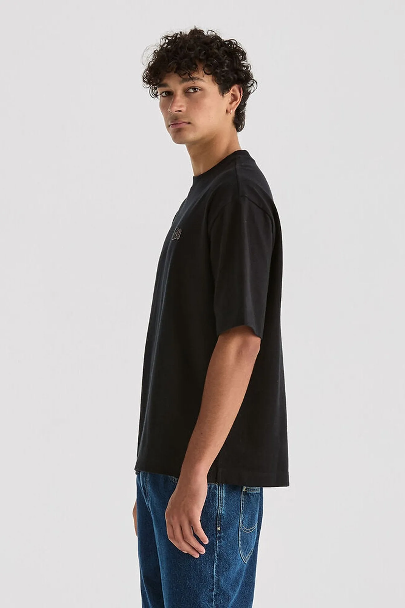Everyday Layer Perfect for Any Outfit Twitch Box Cutter Tee Black