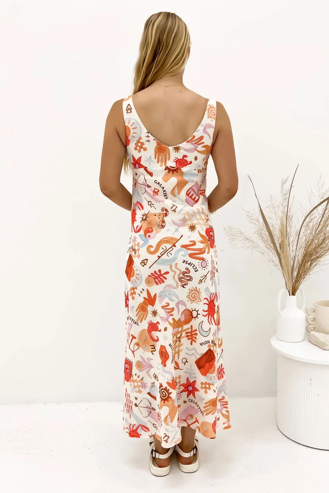 Tyra Maxi Dress Vintage White Relaxed Finish