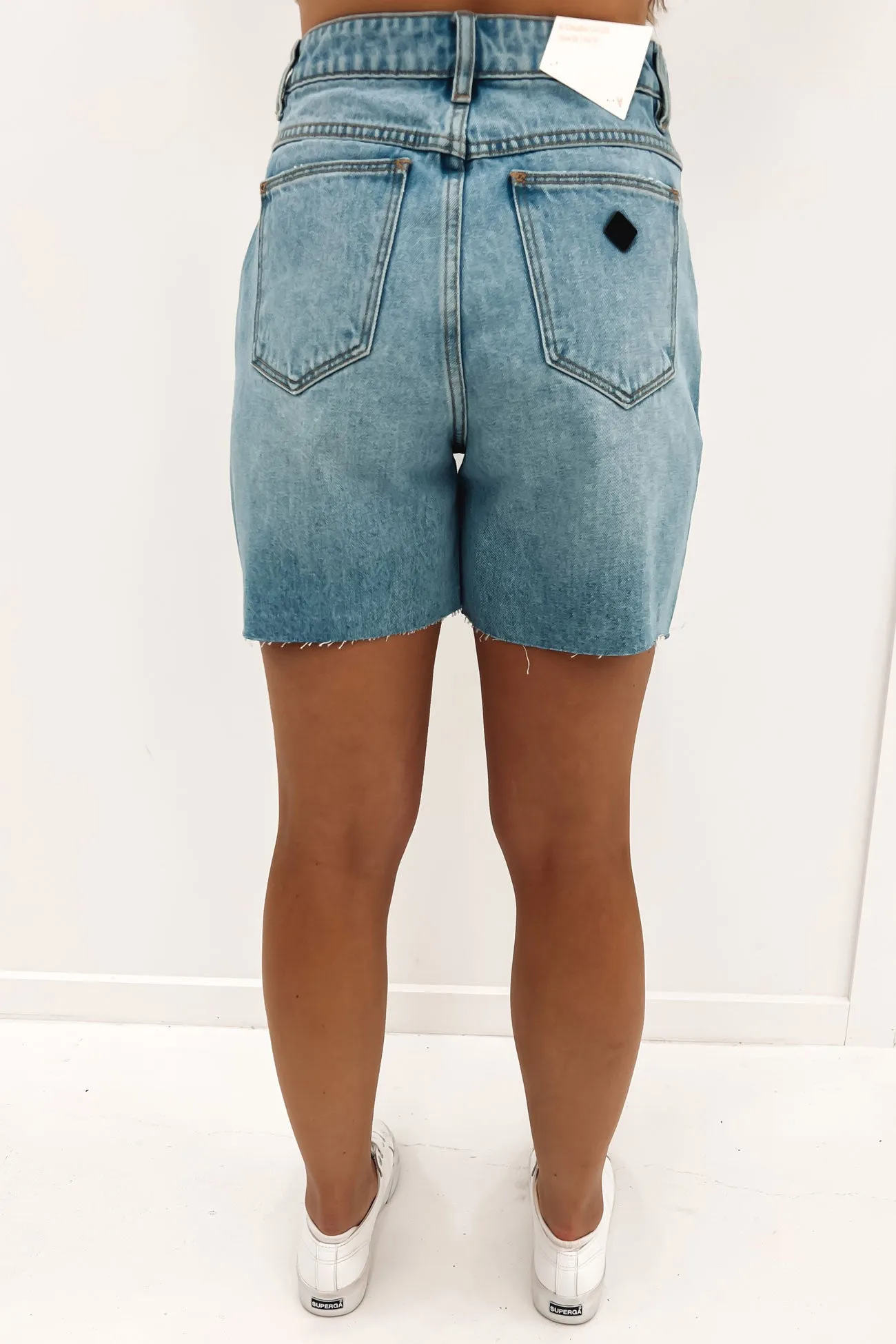Seamless Waistband A Claudia Cut Off Short Sadie Rip