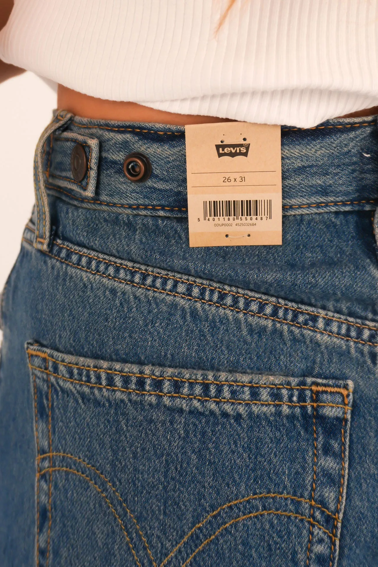 Durable Minimalist Style Party Look Function Ready Cinch Baggy Jean Chasing Dreams