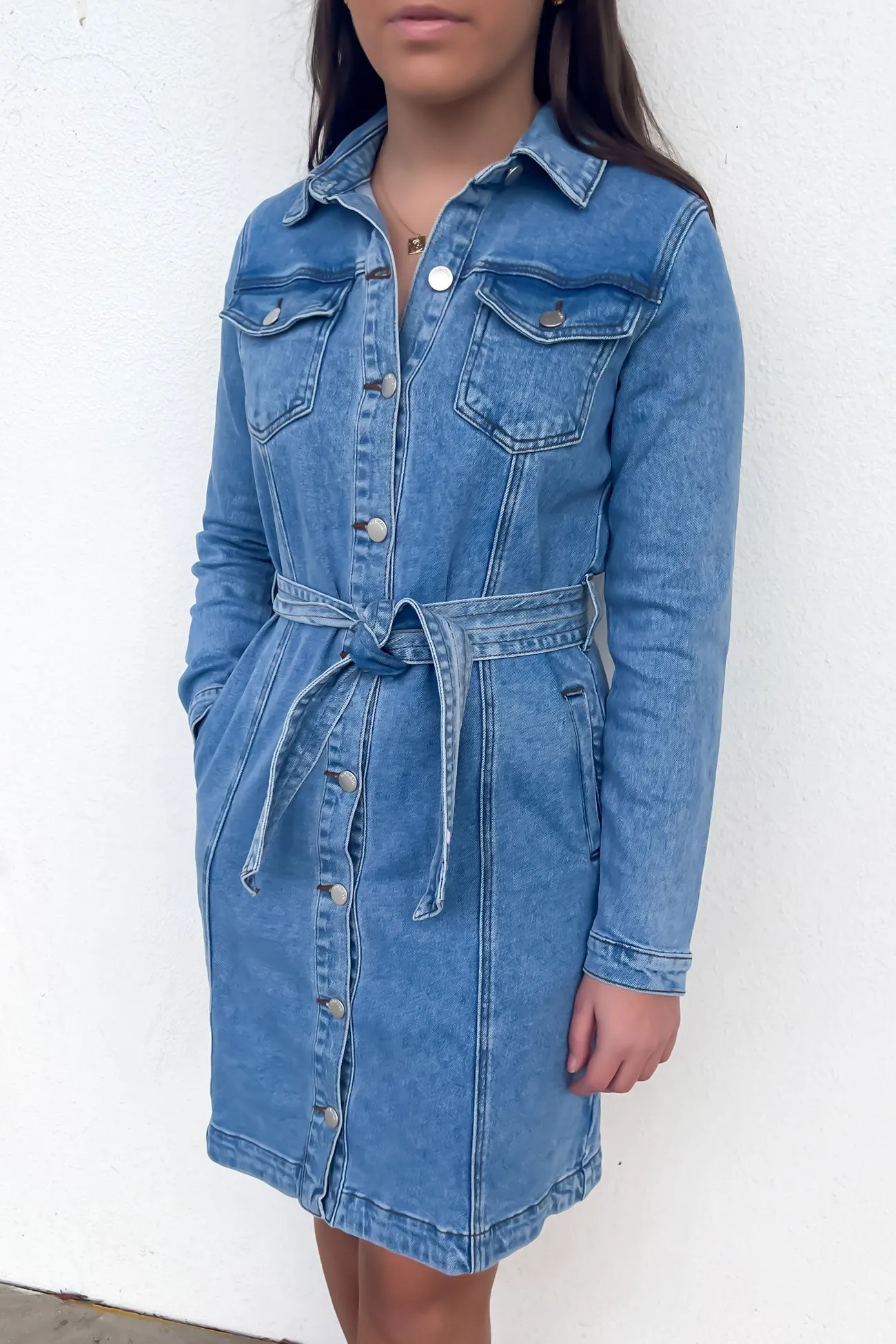 Riley Denim Dress Mid Blue Trend Detail Vibrant color dress