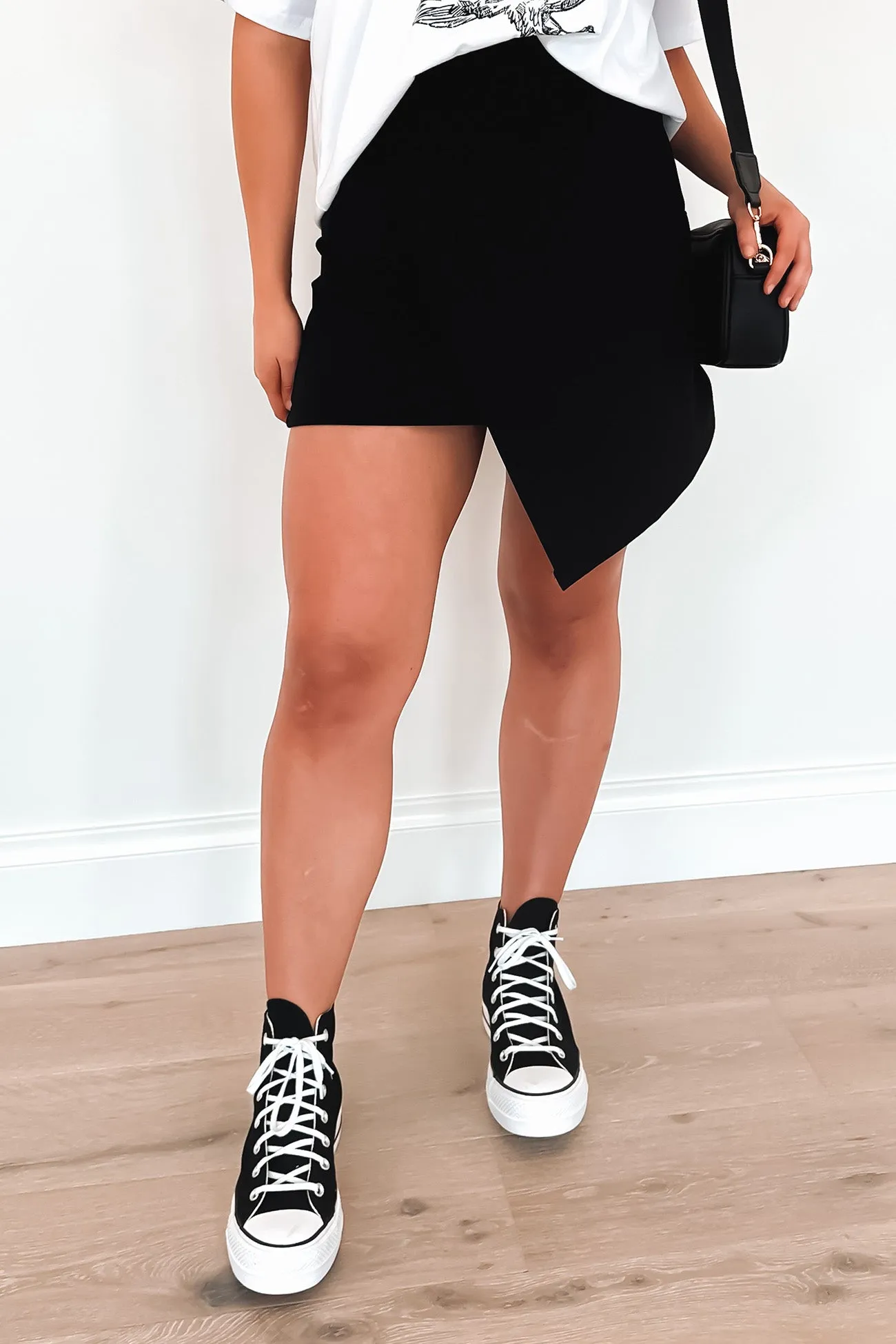 Everyday Style Crisscross Back Leighton Flare Skirt Black