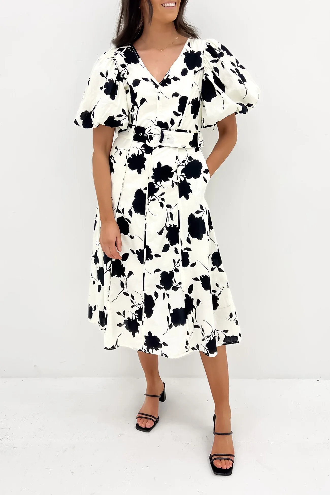 Gypsi Midi Dress Cream Black Grace Glow Fashionable outfit for outings