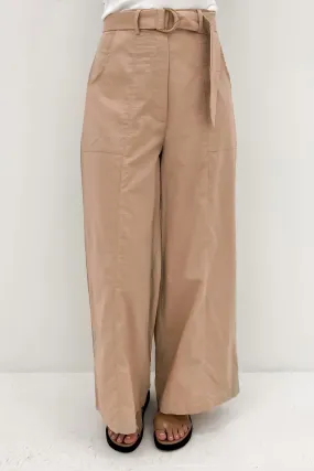 Wilder Pant Natural ElasticWaist Moisture Wicking Fabric