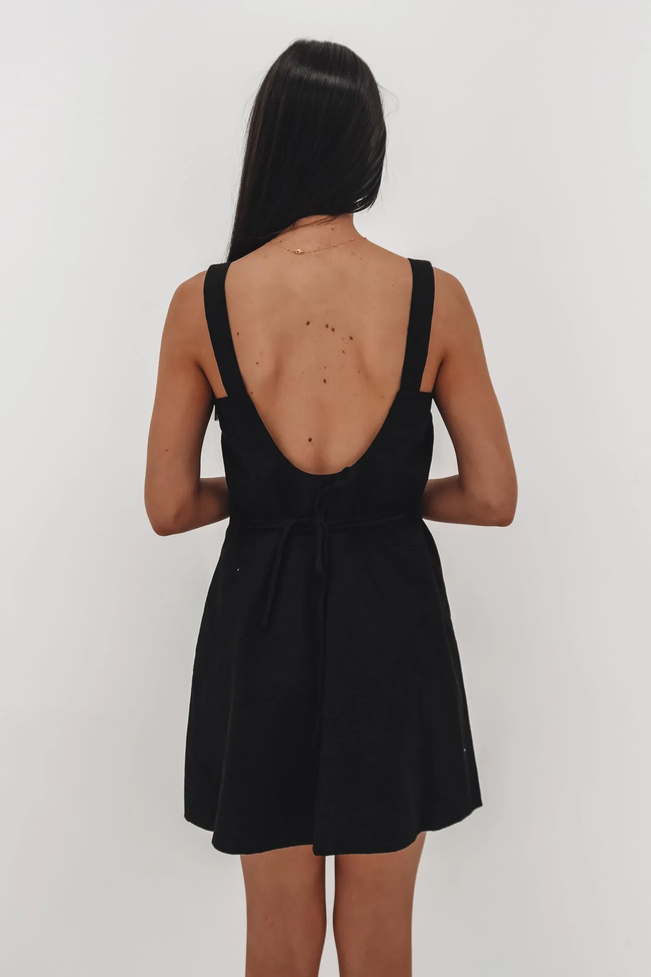 Trendy pick Fashion Essential Willa Mini Dress Black
