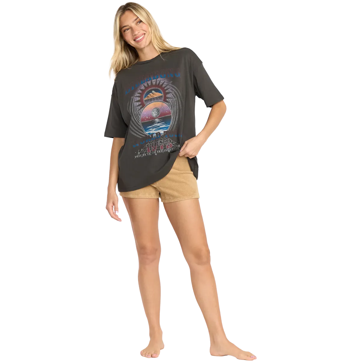 Loose Fit Women's Focus Tour Short Sleeve Tee