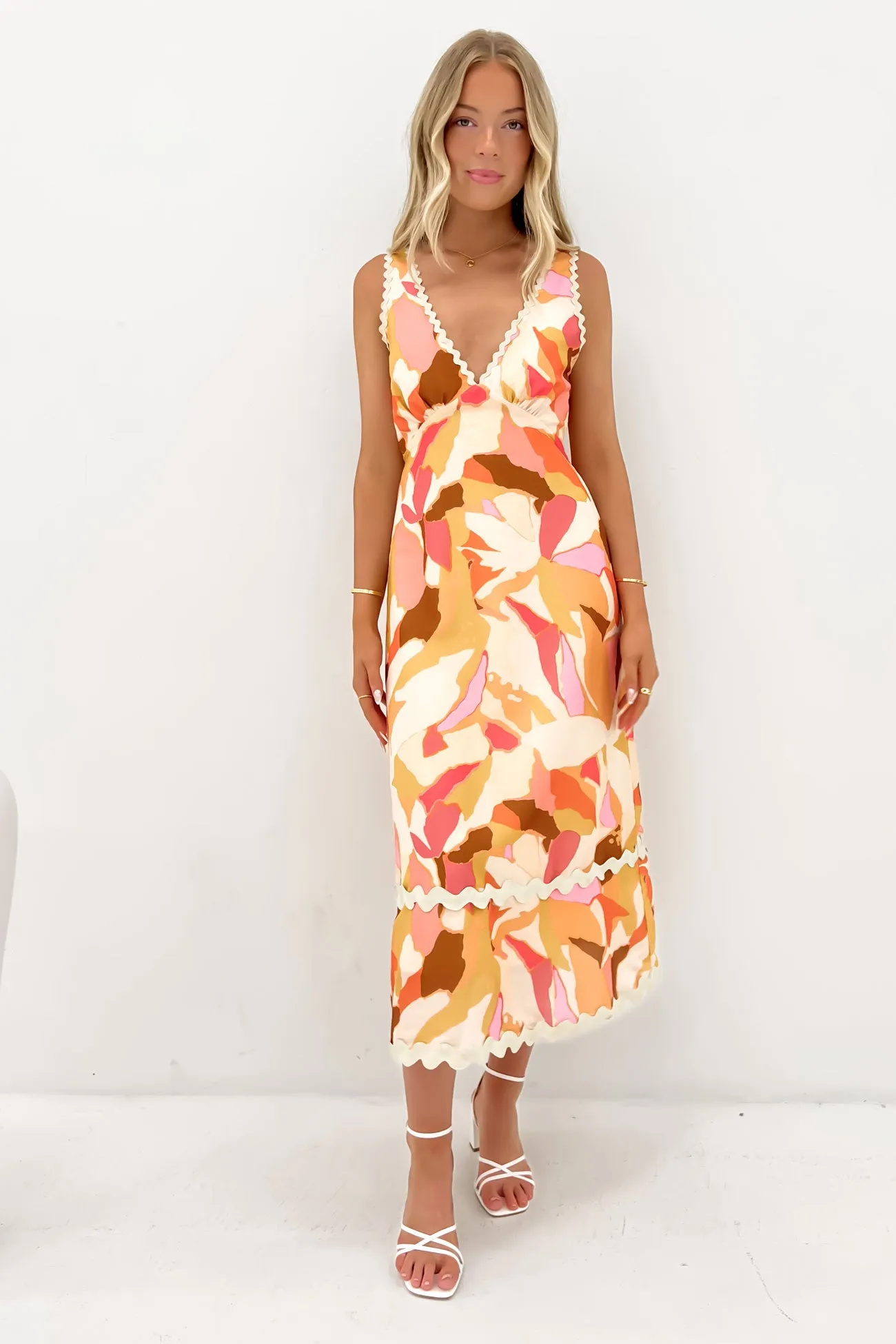 Soft Flow Soft Structure Yates Midi Dress Pink Camo