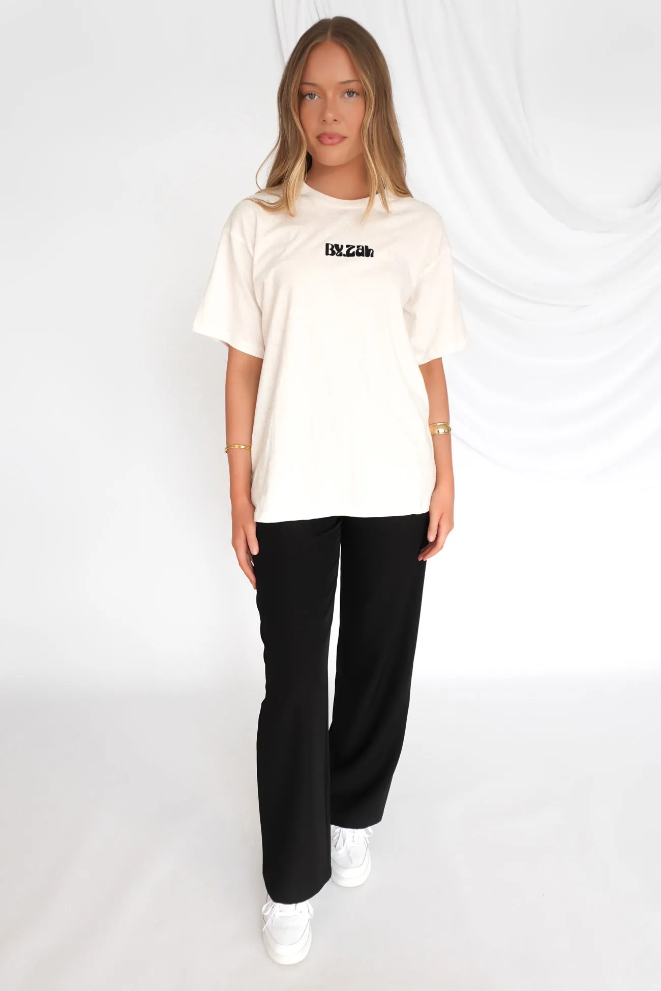 Lightweight Weave Yoga class ZAH ZAH Logo Tee White Black